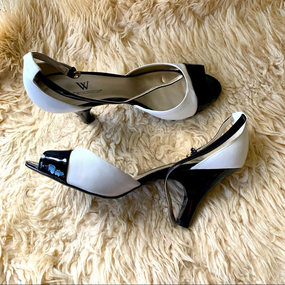 Beautiful summer short heels shoes. Size 8.5.